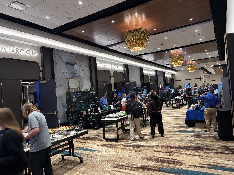 Expo floor was buzzzzzzing!